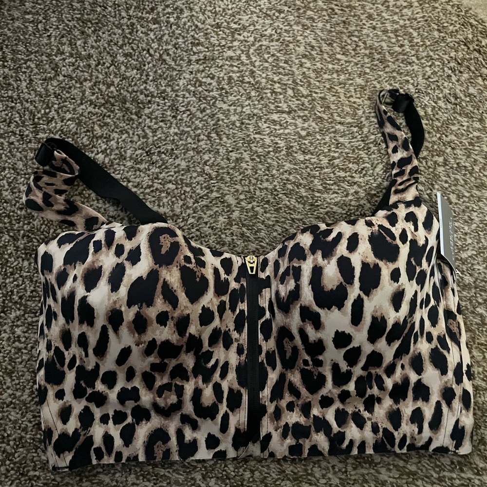 Victoria secret medium support sports bra